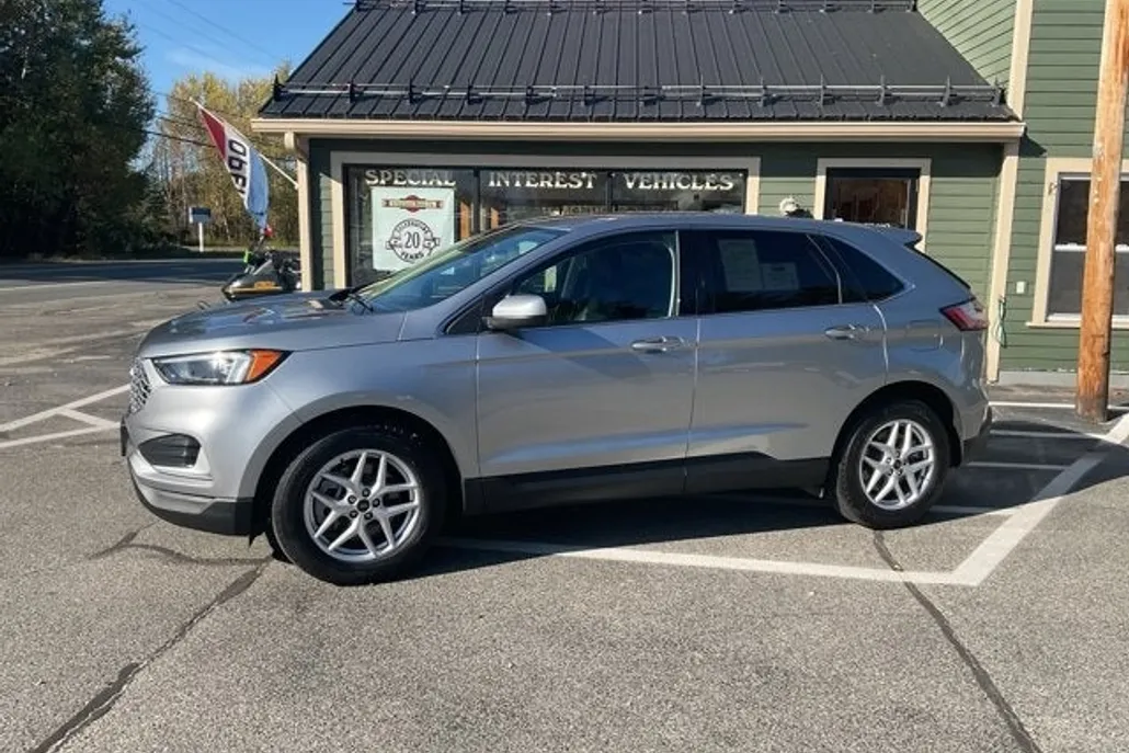 2024 Ford Edge SEL photo 1