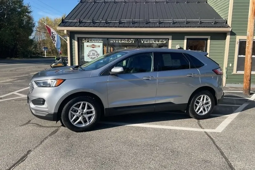 2024 Ford Edge SEL photo 1