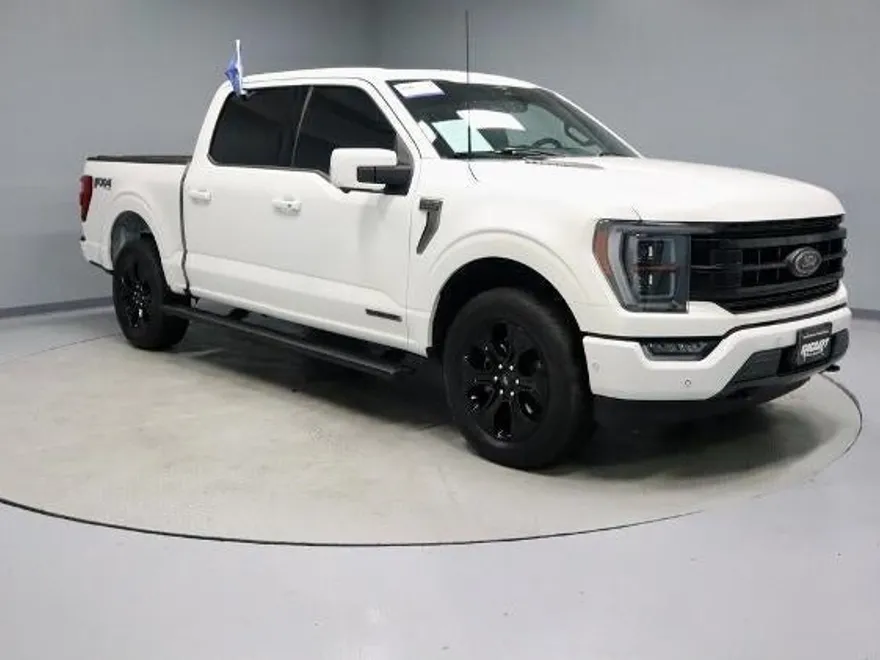 2023 Ford F-150 Platinum photo 1