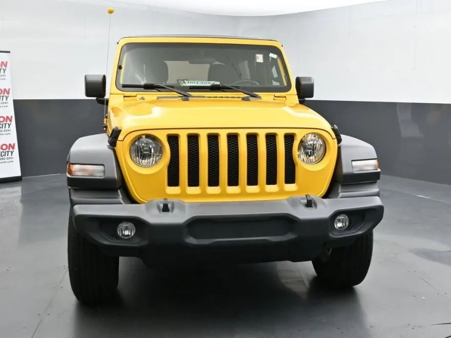 2021 Jeep Wrangler Sport S photo 1