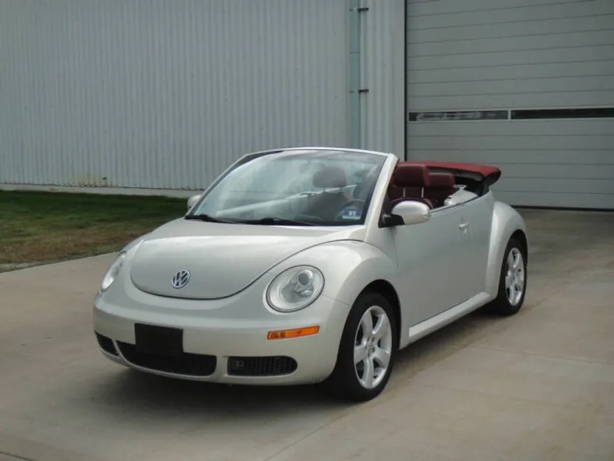 2009 Volkswagen Beetle photo 1