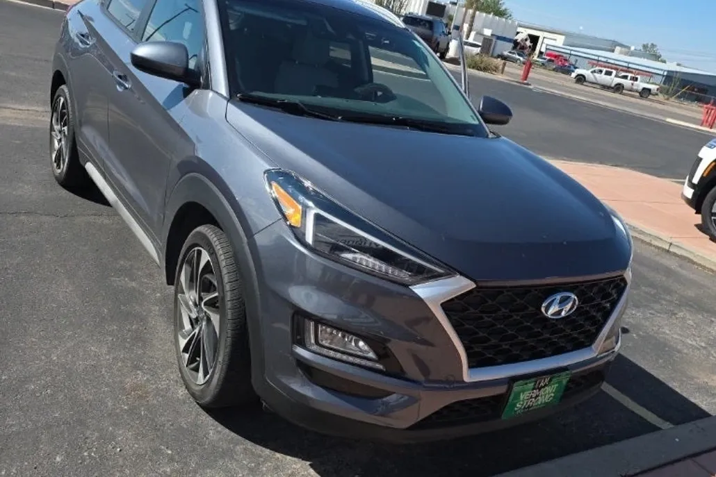 2019 Hyundai Tucson Sport photo 1