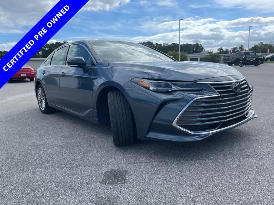 2021 Toyota Avalon Limited photo 1