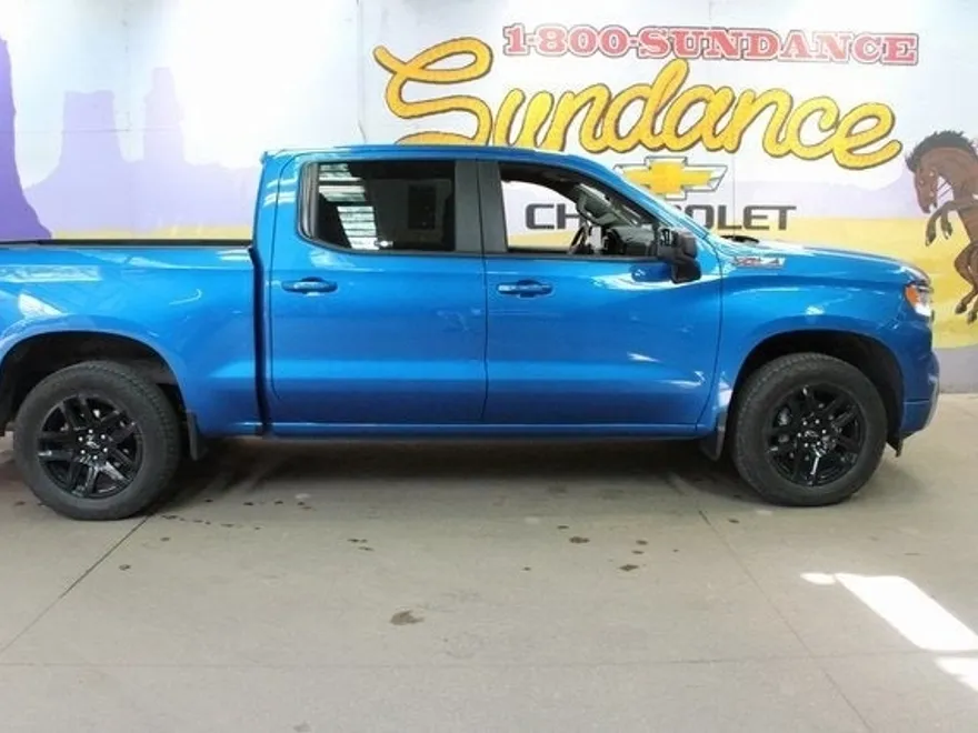 2022 Chevrolet Silverado 1500 RST photo 1