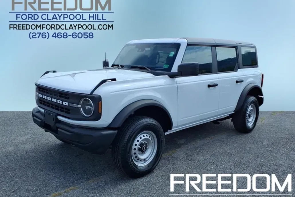 2025 Ford Bronco Base photo 1