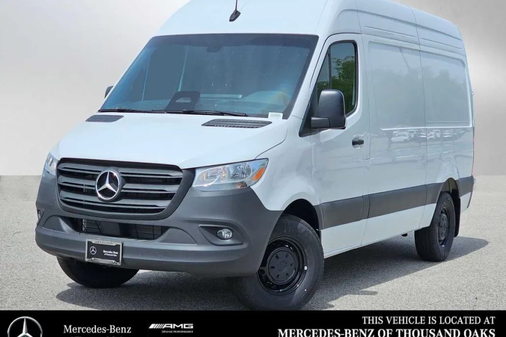 2025 Mercedes Benz Sprinter 2500 Standard Roof photo 1