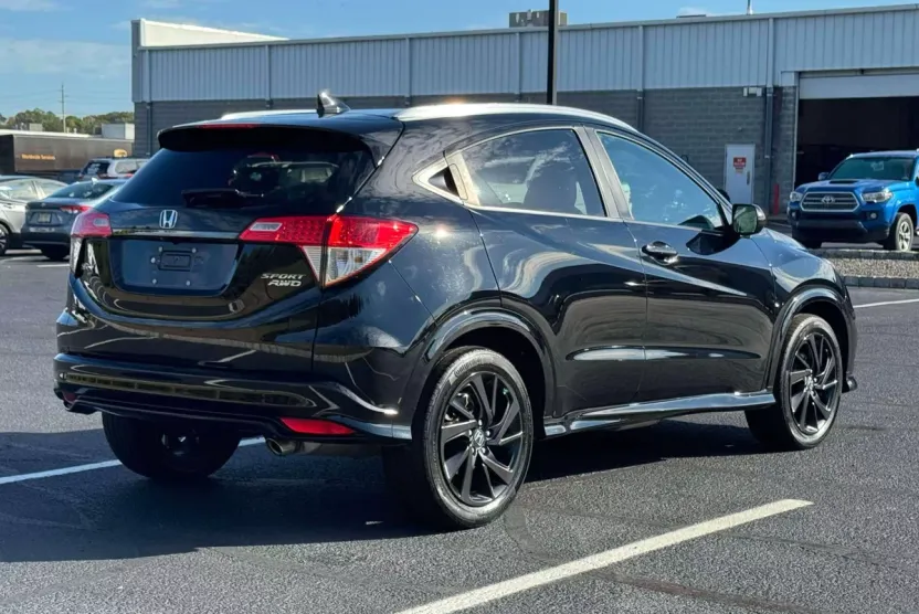 2021 Honda HR-V Sport photo 1