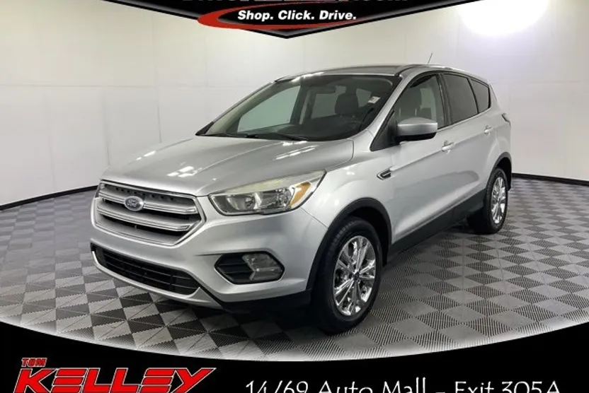 2017 Ford Escape SE photo 1