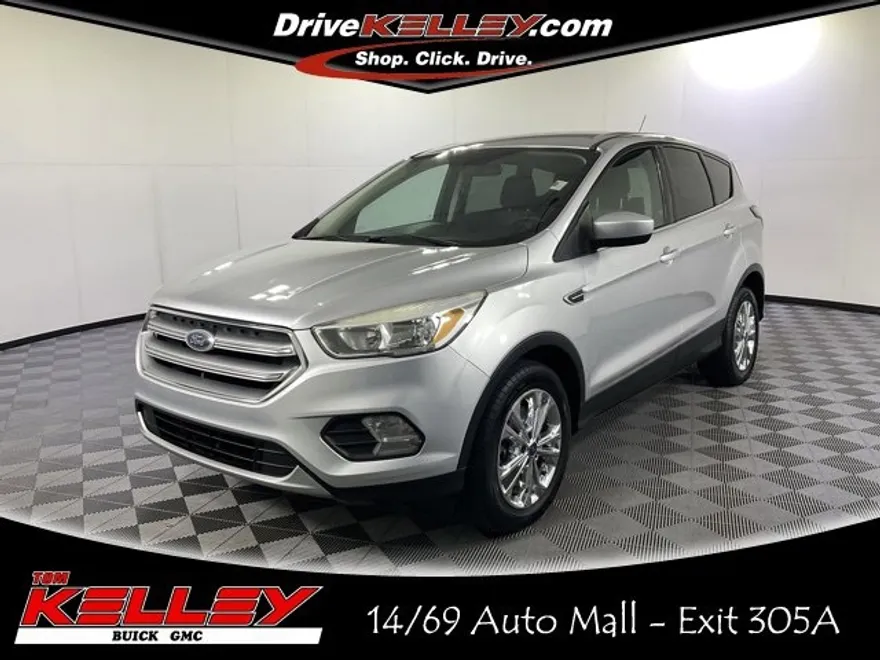 2017 Ford Escape SE photo 1