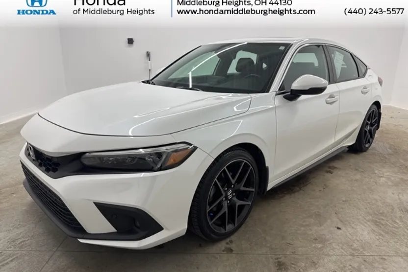 2022 Honda Civic Sport Touring photo 1