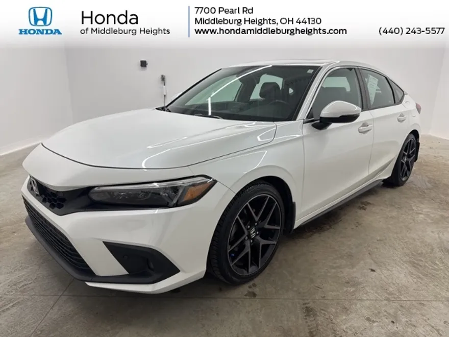 2022 Honda Civic Sport Touring photo 1
