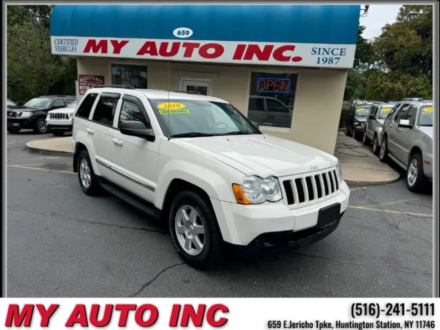 2010 Jeep Grand Cherokee Laredo photo 1