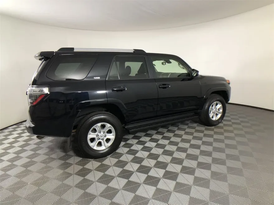 2024 Toyota 4Runner SR5 photo 1