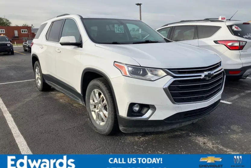 2018 Chevrolet Traverse Cloth photo 1