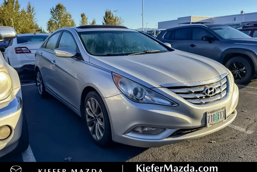 2011 Hyundai Sonata Limited photo 1