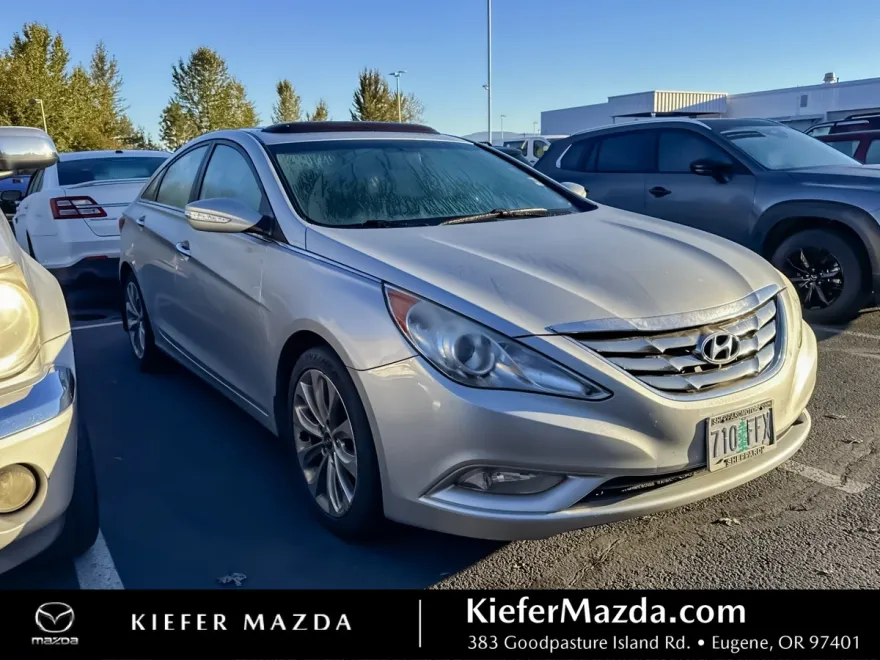2011 Hyundai Sonata Limited photo 1