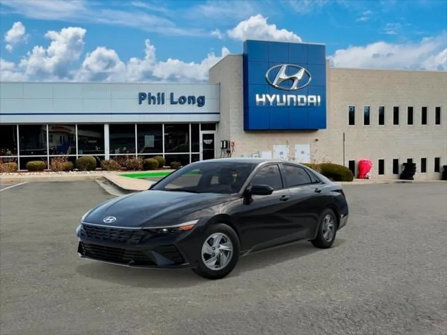2025 Hyundai Elantra SE photo 1
