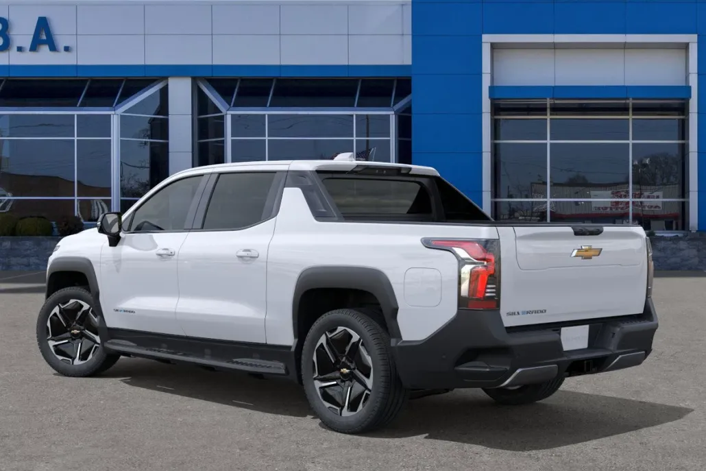 2026 Chevrolet Silverado EV LT photo 1