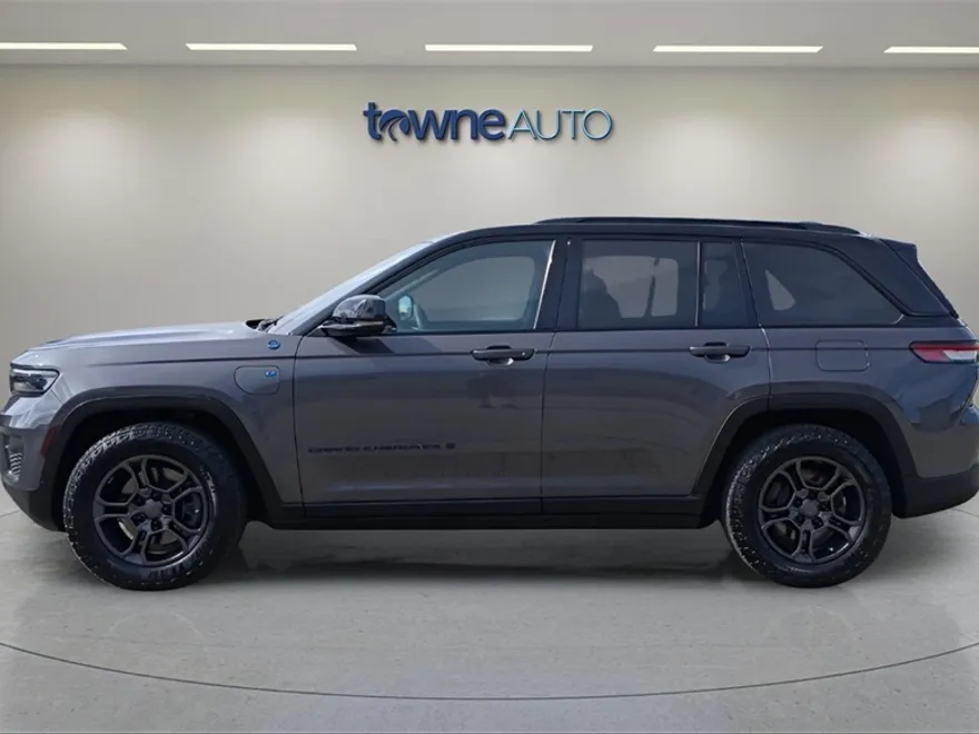 2023 Jeep Grand Cherokee Trailhawk 4xe photo 1