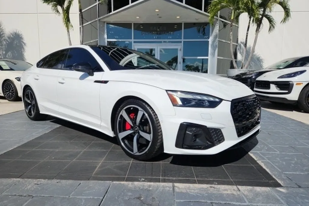 2023 Audi A5 45 S line Prestige Quattro photo 1