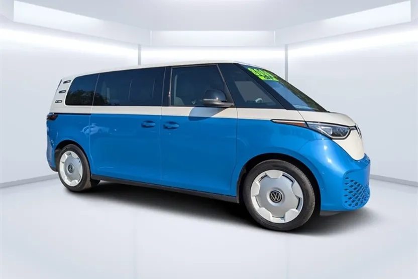 2025 Volkswagen ID. Buzz photo 1