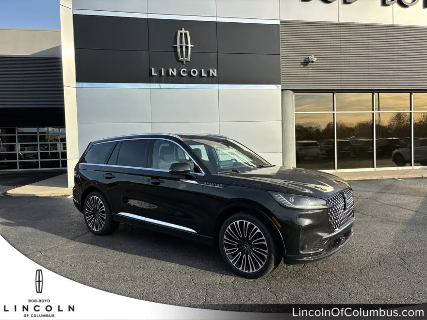 2025 Lincoln Aviator Black Label photo 1