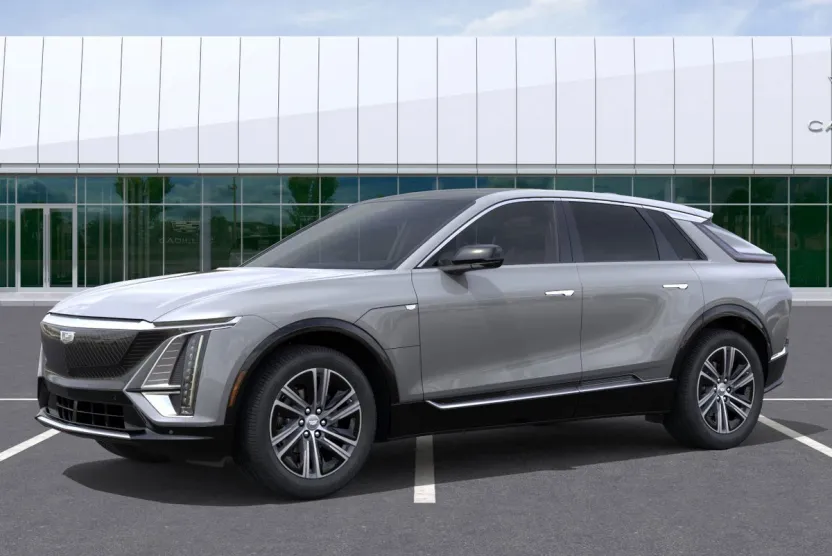 2025 Cadillac Lyriq Luxury photo 1