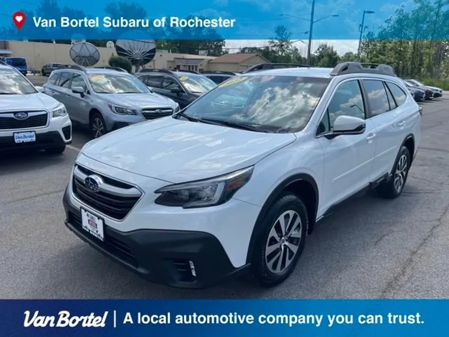 2022 Subaru Outback Premium photo 1