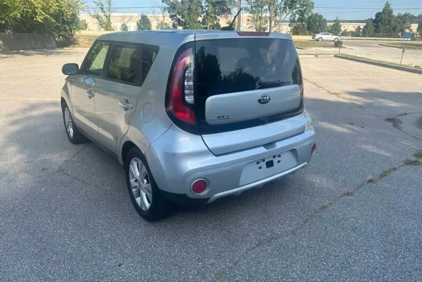 2018 Kia Soul Plus photo 1