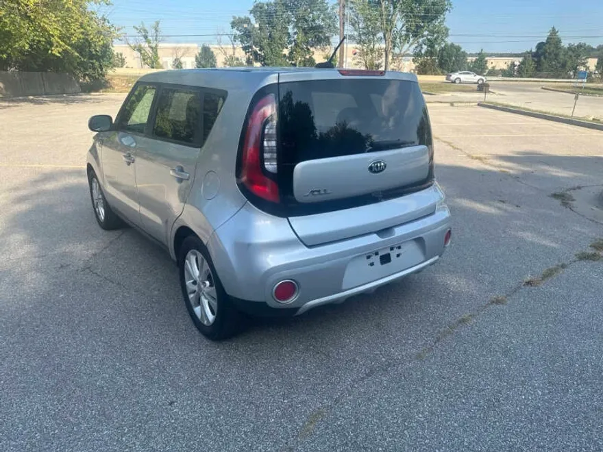 2018 Kia Soul Plus photo 1