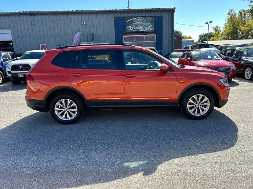 2019 Volkswagen Tiguan S photo 1