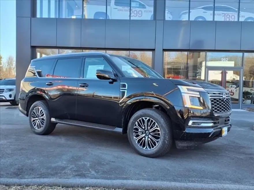 2025 Nissan Armada SL photo 1