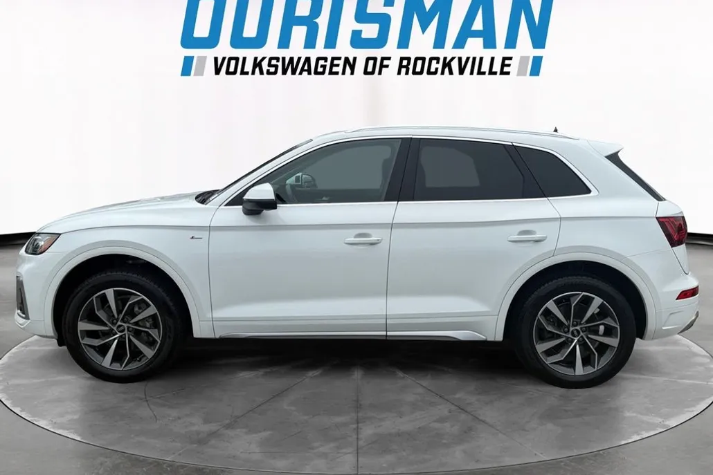 2022 Audi Q5 45 S line Premium photo 1