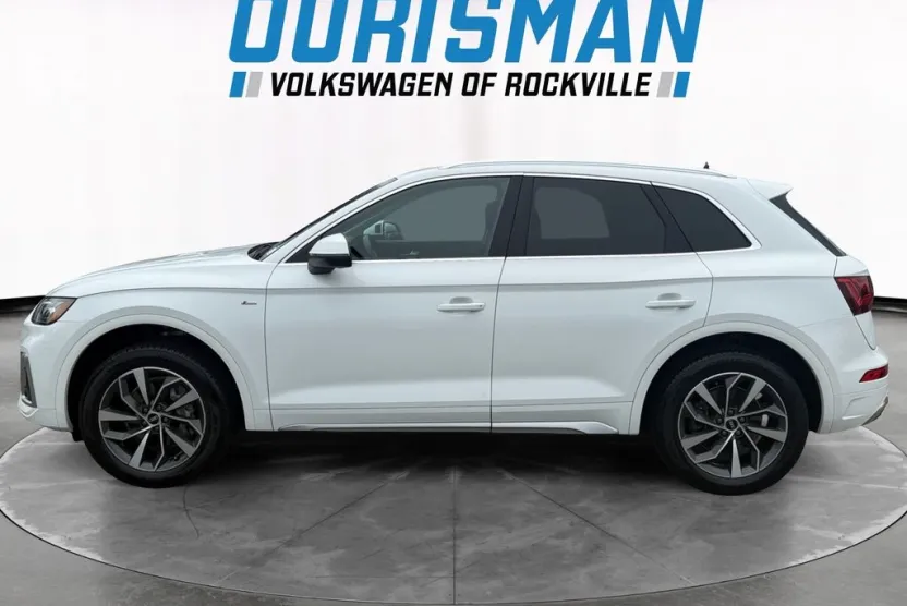 2022 Audi Q5 45 S line Premium photo 1