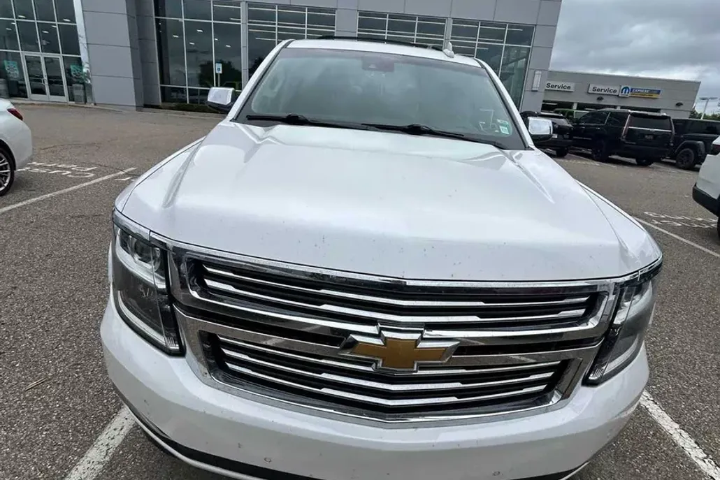 2018 Chevrolet Tahoe Premier photo 1