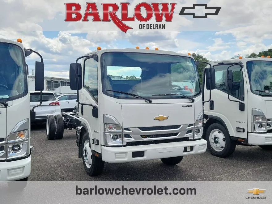 2024 Chevrolet Silverado 4500HD photo 1