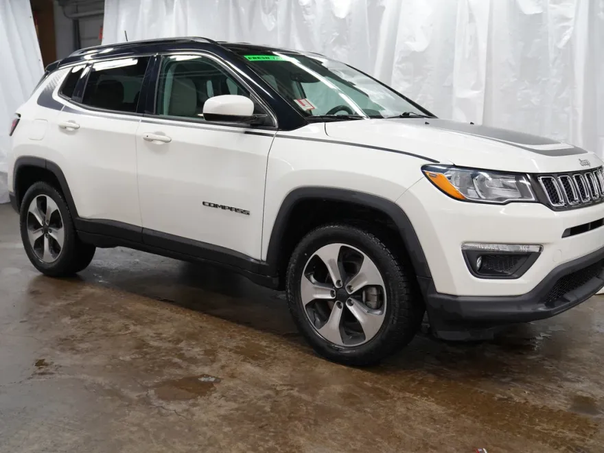 2018 Jeep Compass Latitude photo 1