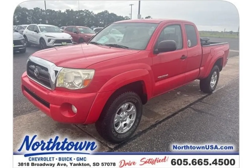 2005 Toyota Tacoma PreRunner photo 1