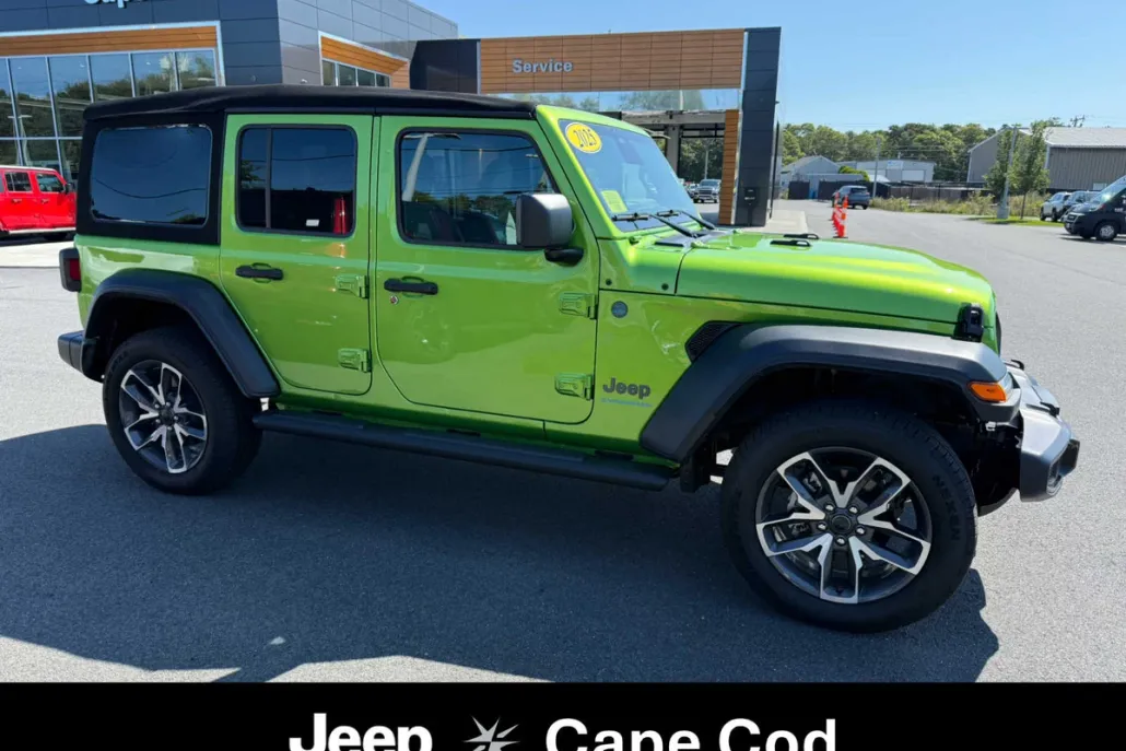 2025 Jeep Wrangler 4xe Sport S photo 1