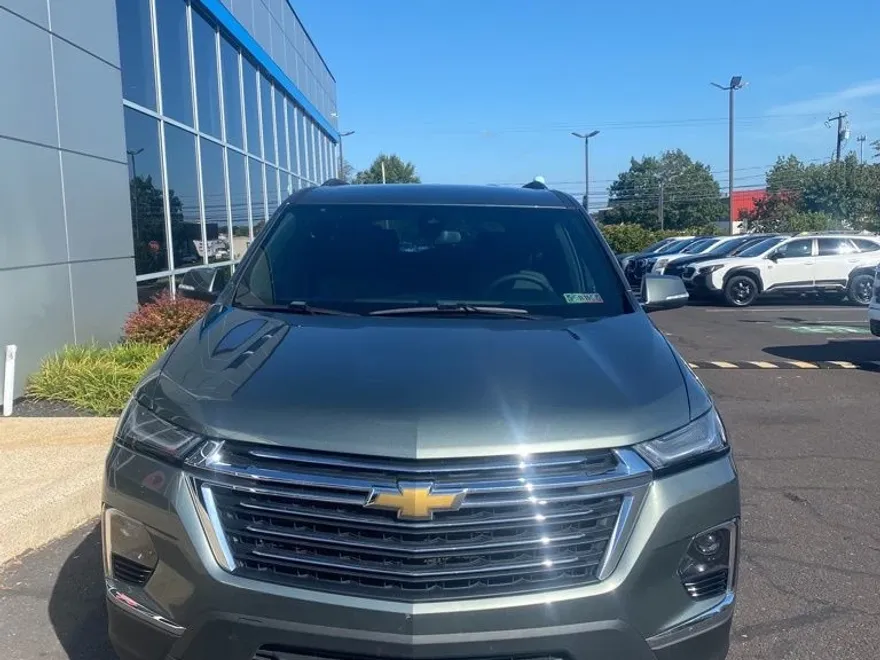 2023 Chevrolet Traverse Cloth photo 1