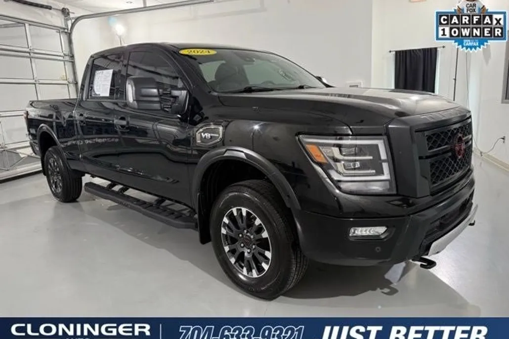2024 Nissan Titan PRO-4X photo 1