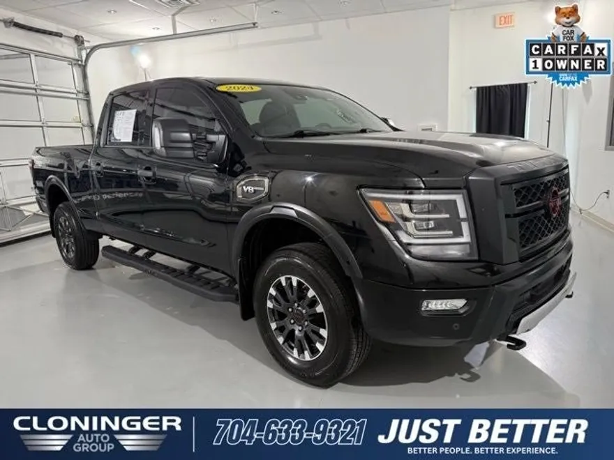 2024 Nissan Titan PRO-4X photo 1