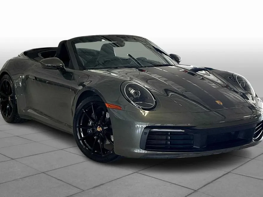 2024 Porsche 911 4 Cabriolet photo 1