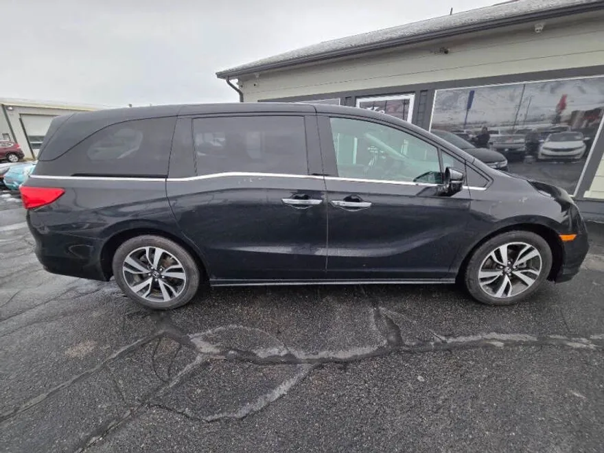 2018 Honda Odyssey Elite photo 1