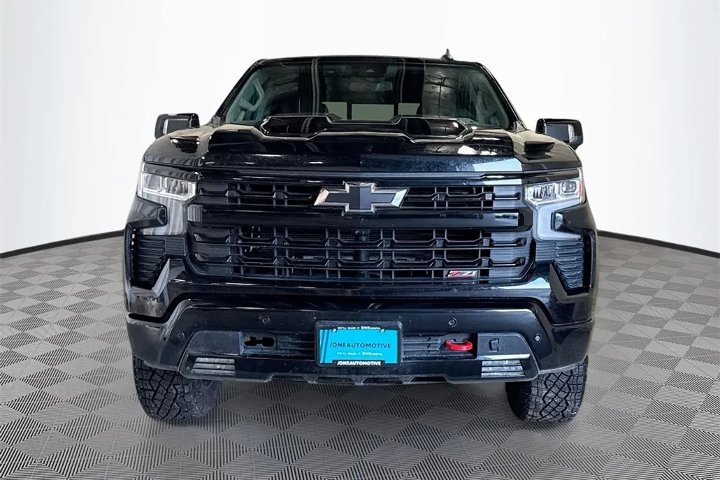 2024 Chevrolet Silverado 1500 LT Trail Boss photo 1