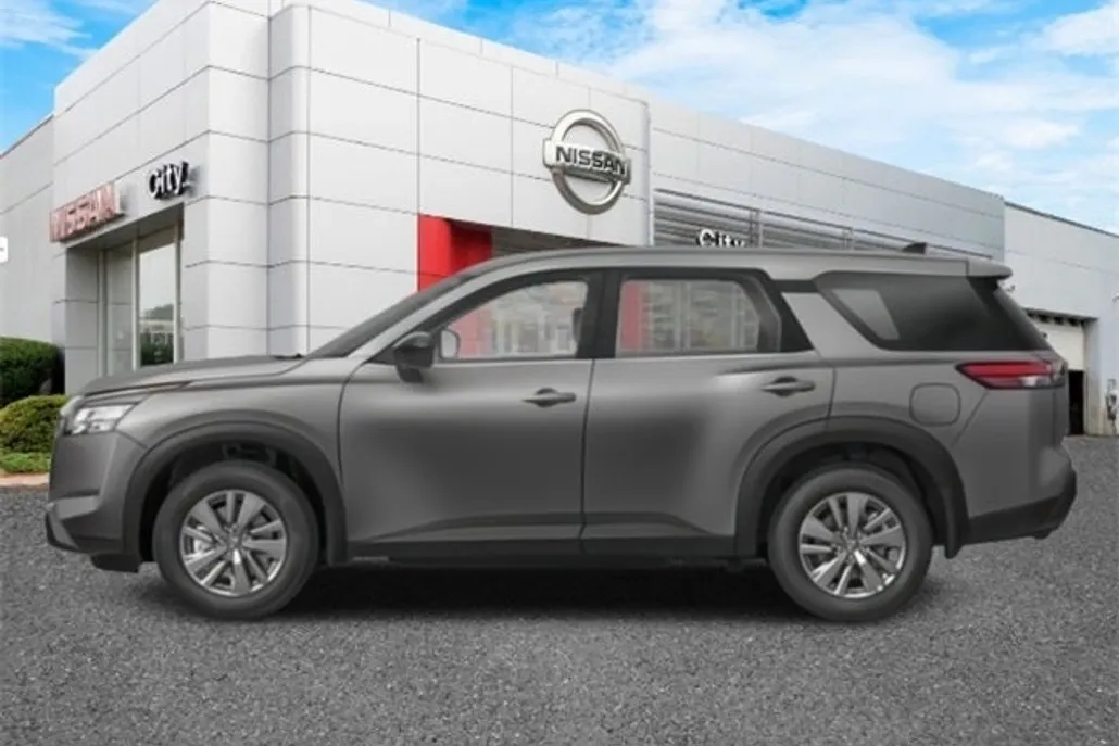 2025 Nissan Pathfinder S photo 1