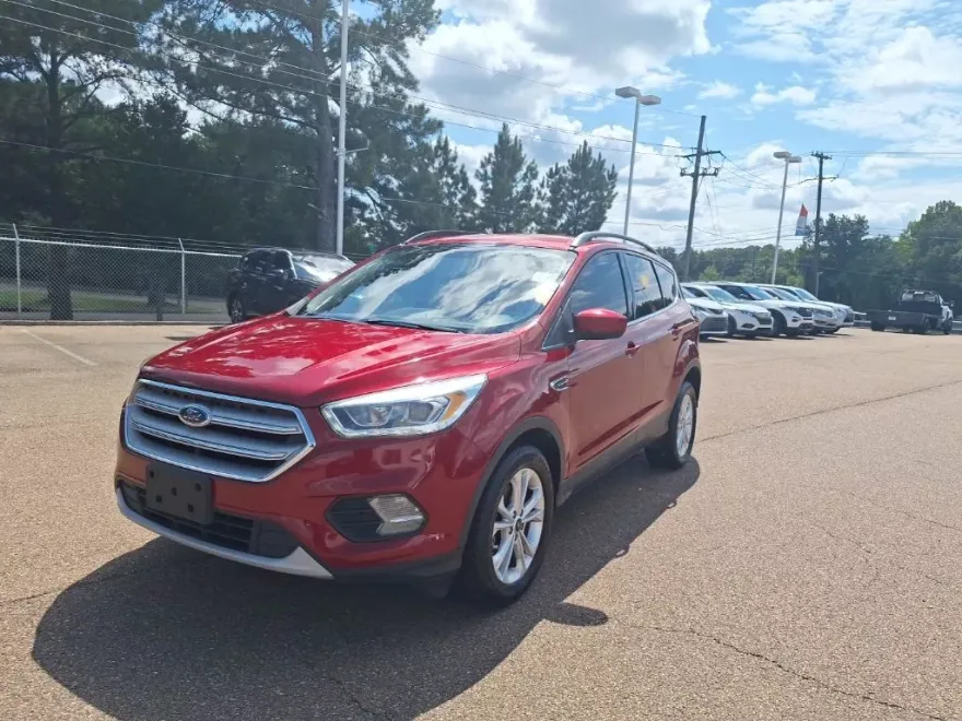 2018 Ford Escape SEL photo 1
