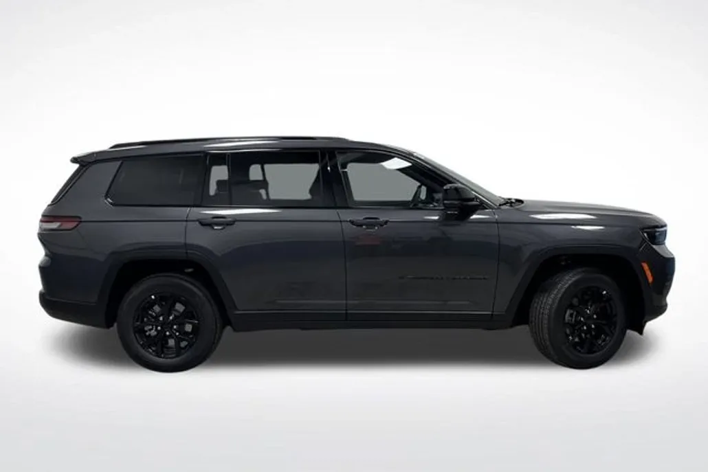 2025 Jeep Grand Cherokee Altitude X photo 1