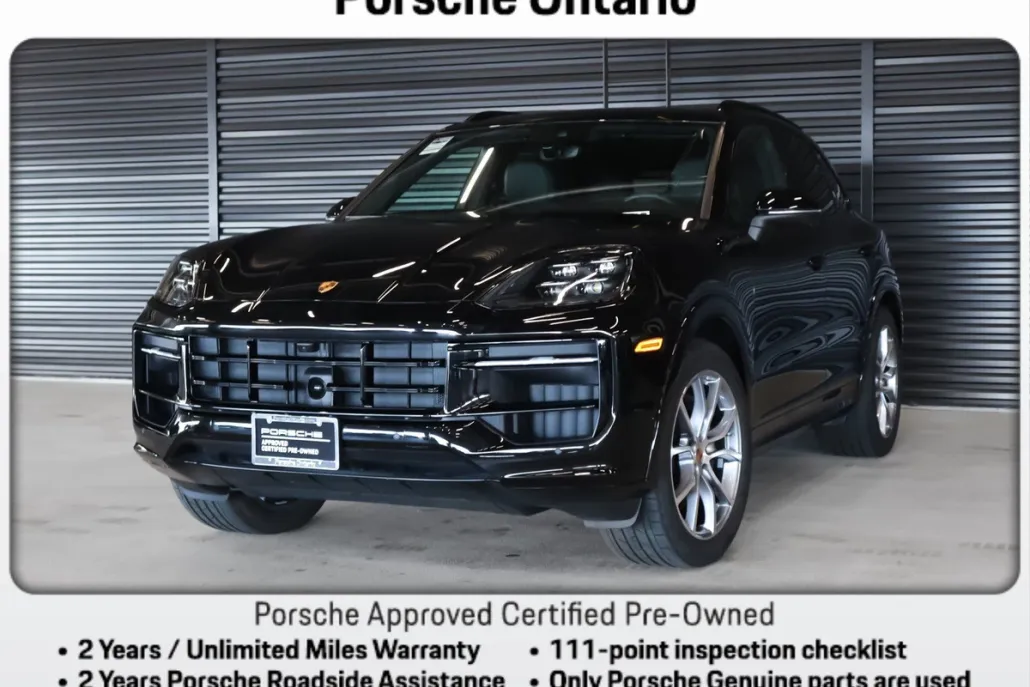 2025 Porsche Cayenne photo 1