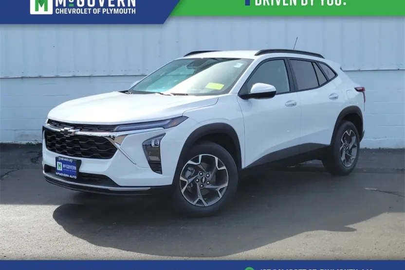 2025 Chevrolet Trax LT photo 1